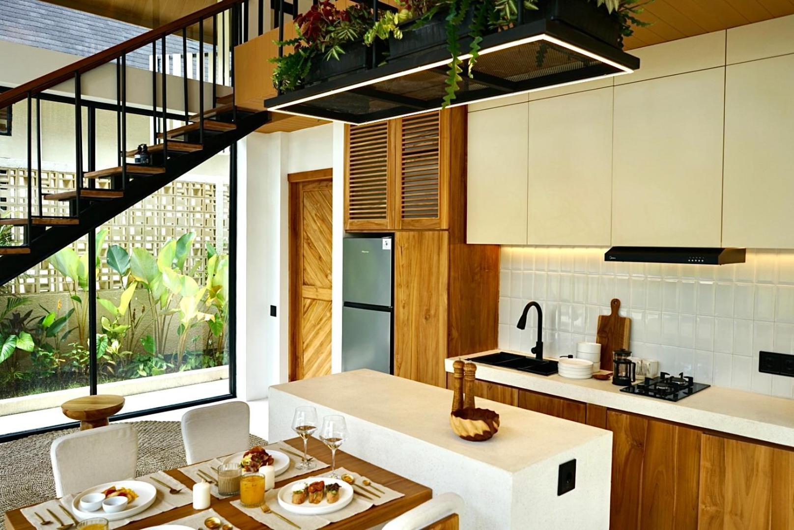 Dzen Villa *