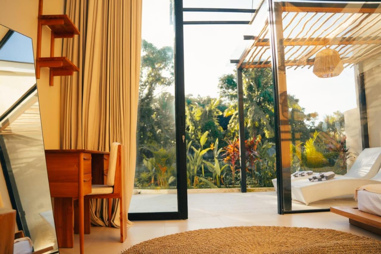 Dzen Villa *